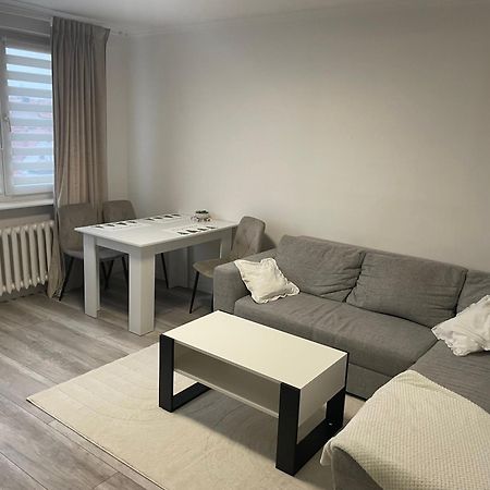 Apartament 2 Pokojowy W Centrum Miasta Zagan Exterior photo